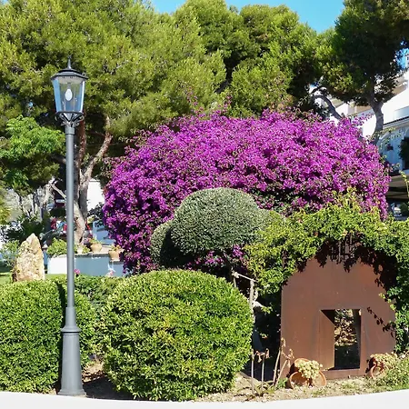 Apartman Contemporary In With 2 Bedrooms, Sun Terrace, Pool *